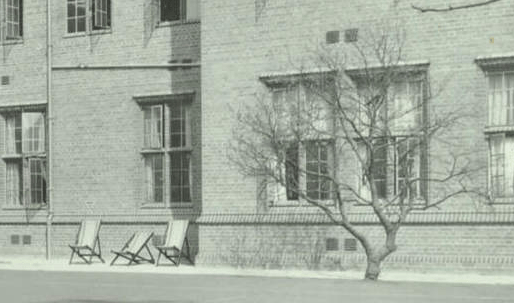 London College of Fashion mulberry 1915